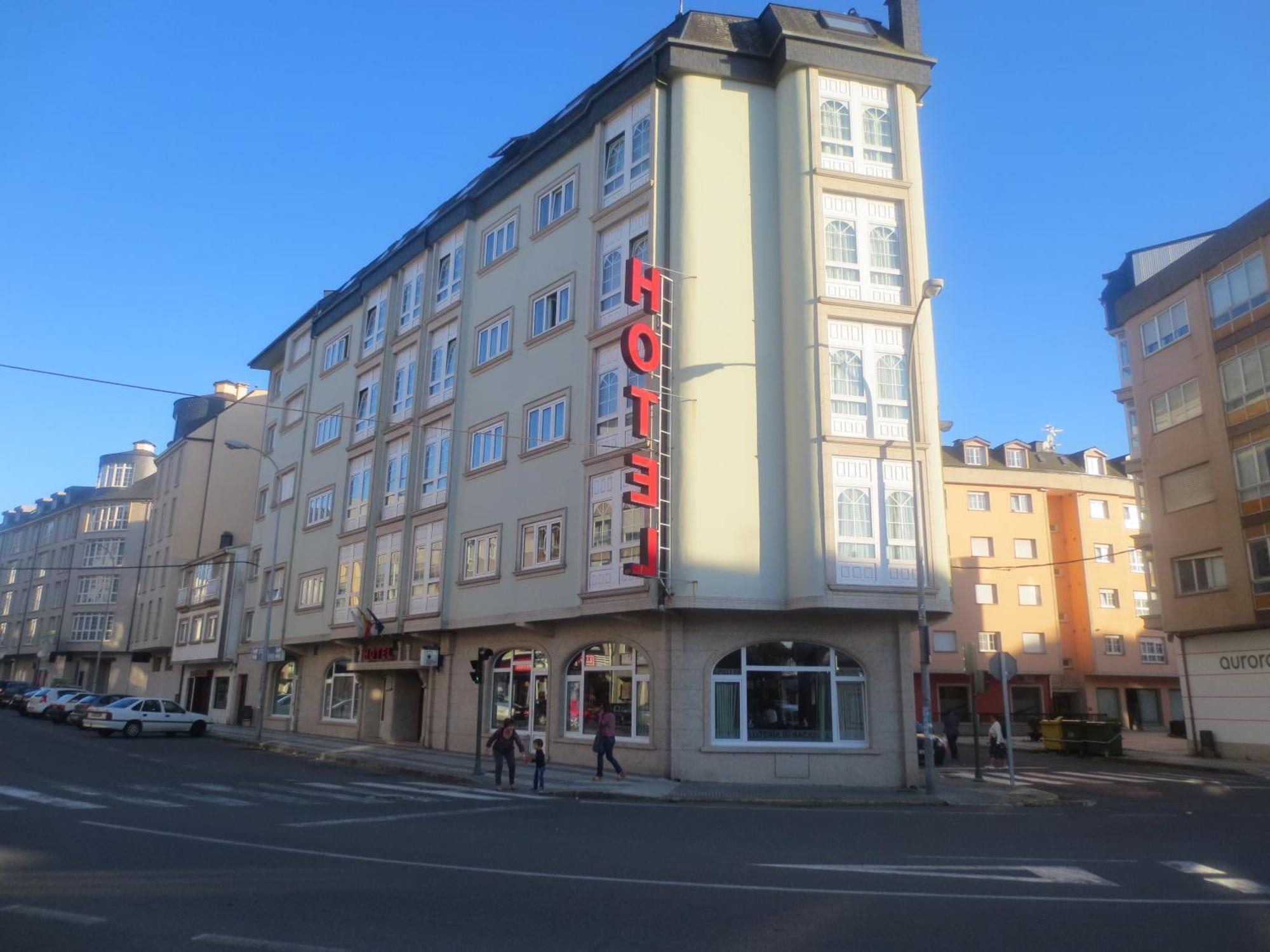 Hospedium Hotel La Marina Costa Da Morte Cee Exterior photo