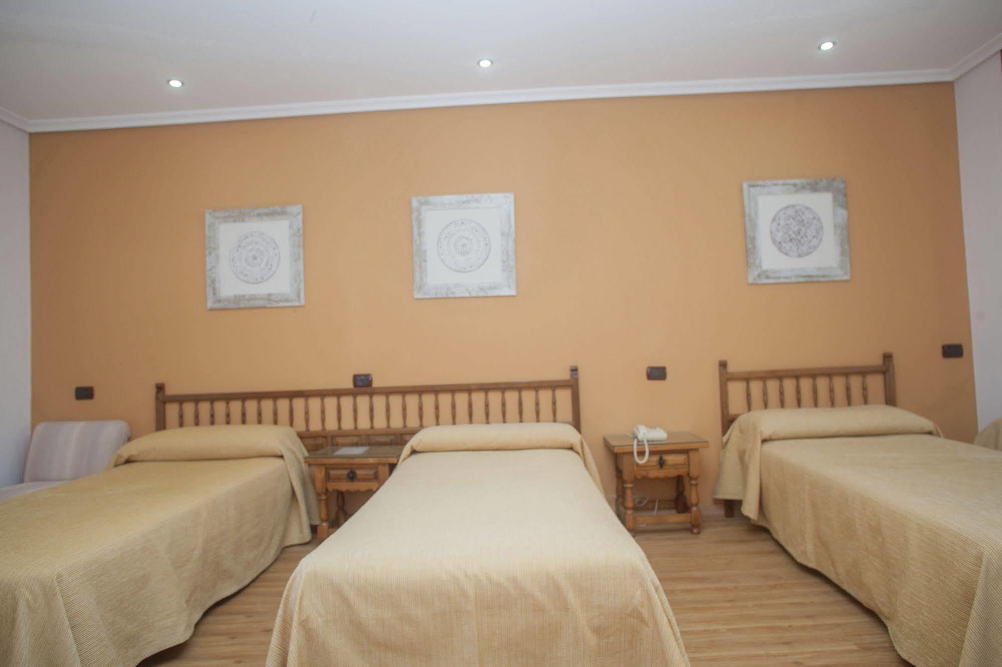 Hospedium Hotel La Marina Costa Da Morte Cee Exterior photo