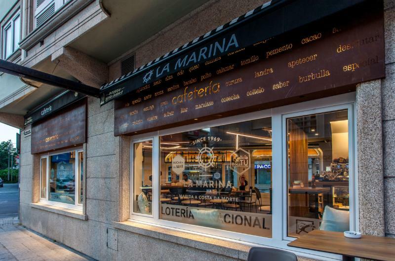 Hospedium Hotel La Marina Costa Da Morte Cee Exterior photo